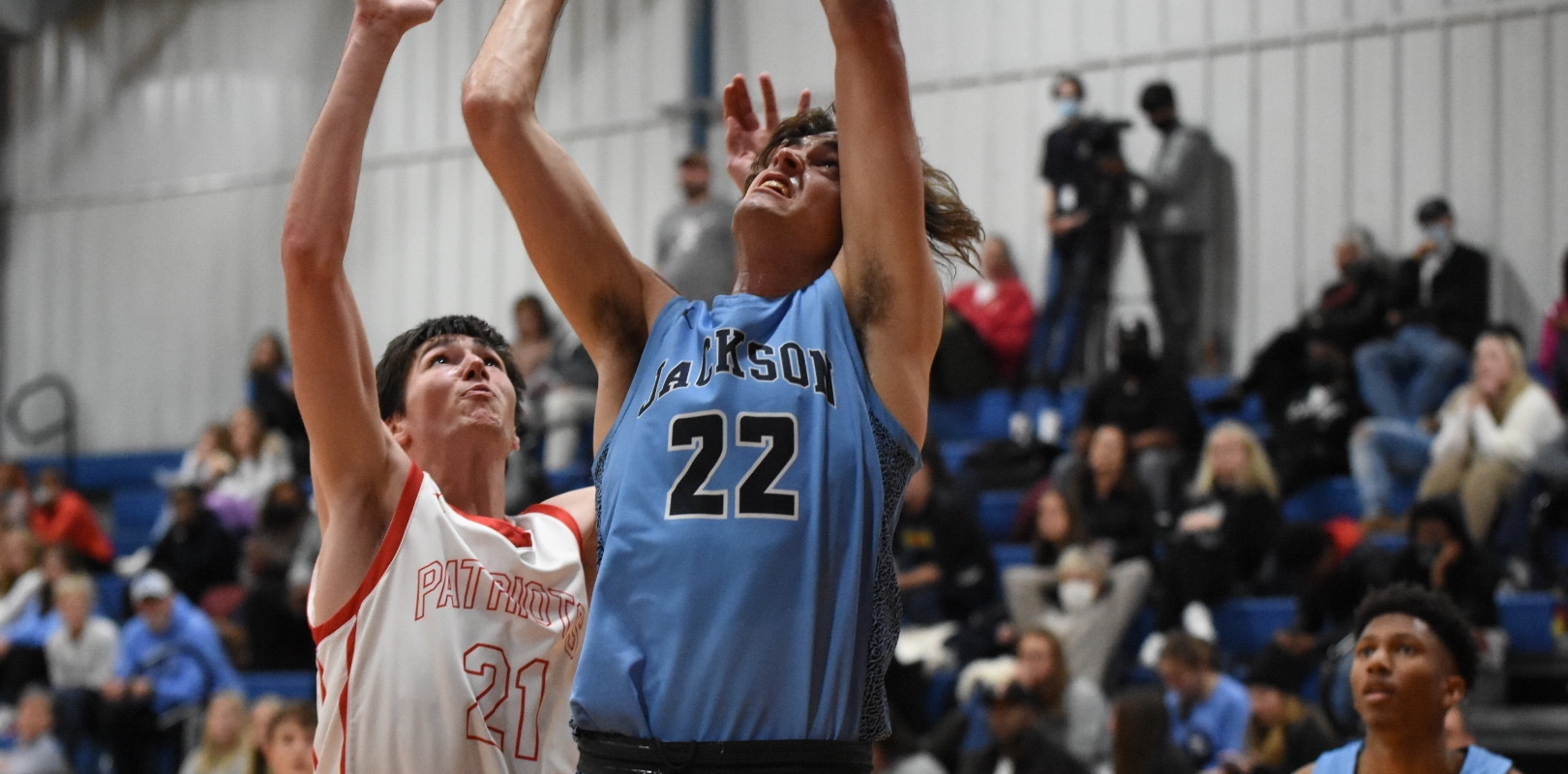 JA loses to JP 40-37